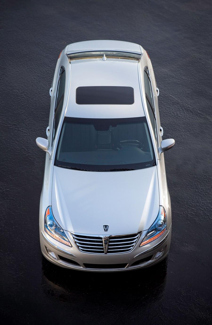  Hyundai Equus 2011 года  (фото 11 из 21)